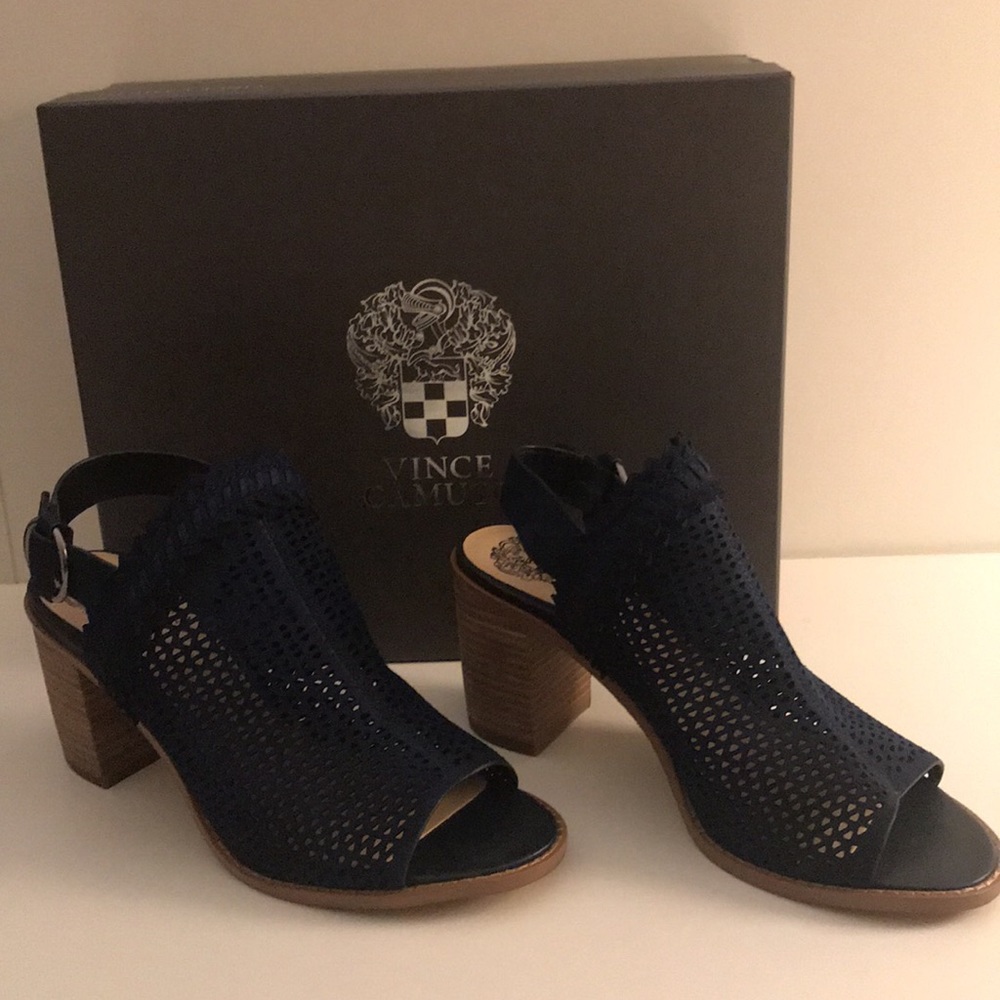 Vince Camuto navy suede shoes